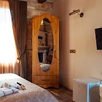 Sinem Hanim Konagi Boutique * Yenifoca