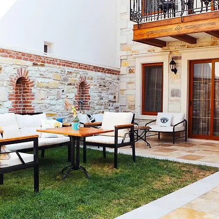 Sinem Hanim Konagi Boutique * Yenifoca