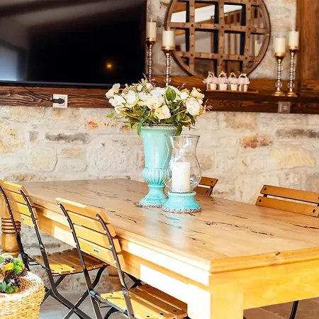 Sinem Hanim Konagi Boutique * Yenifoca